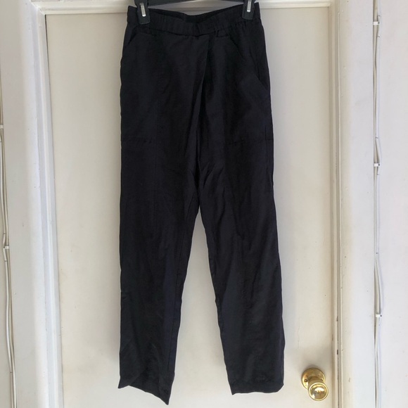 ❤️BCBG MaxAzria Black Wrap Front Pants Jarred Size XS - Picture 1 of 9